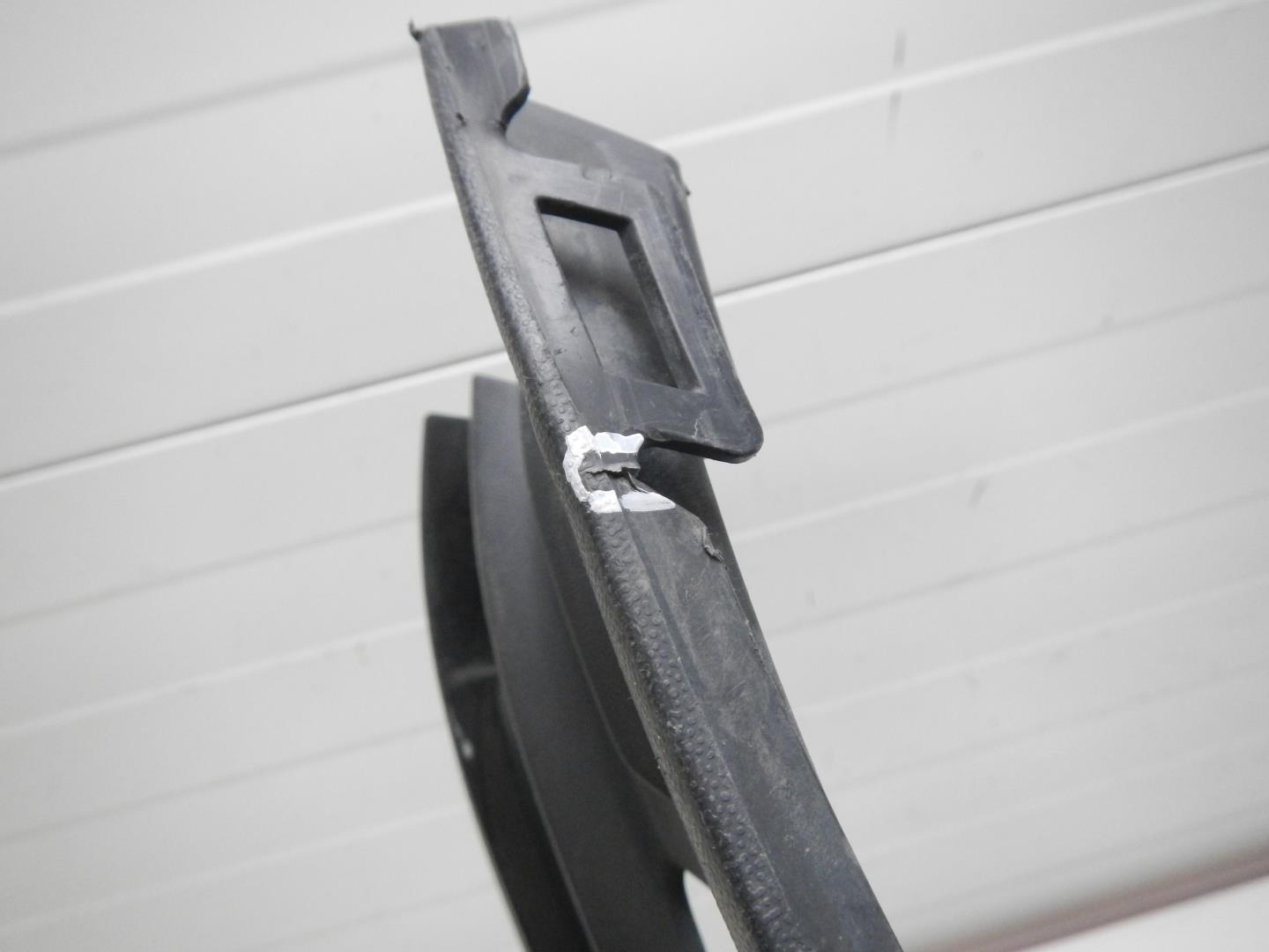 Решетка в бампер левая