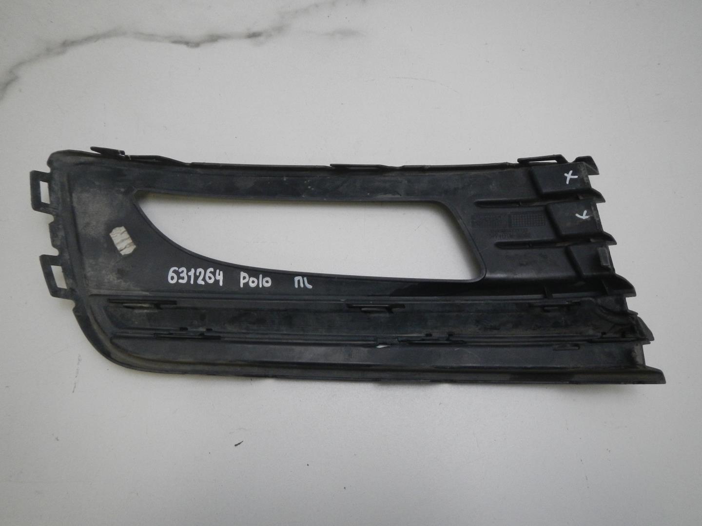 Решетка в бампер левая