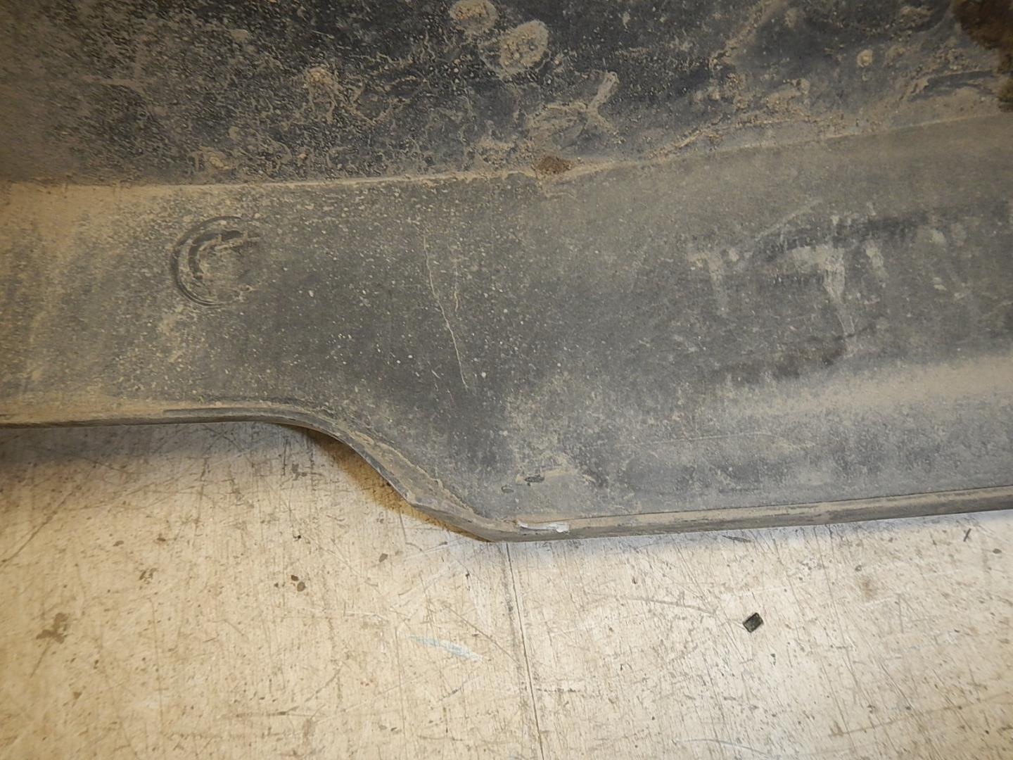 Бампер задний