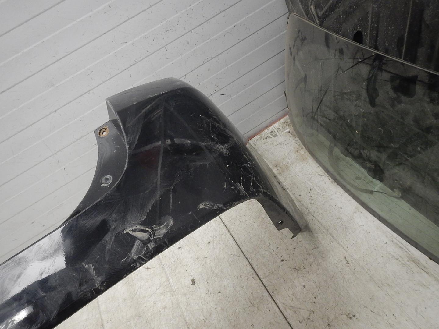 Бампер задний