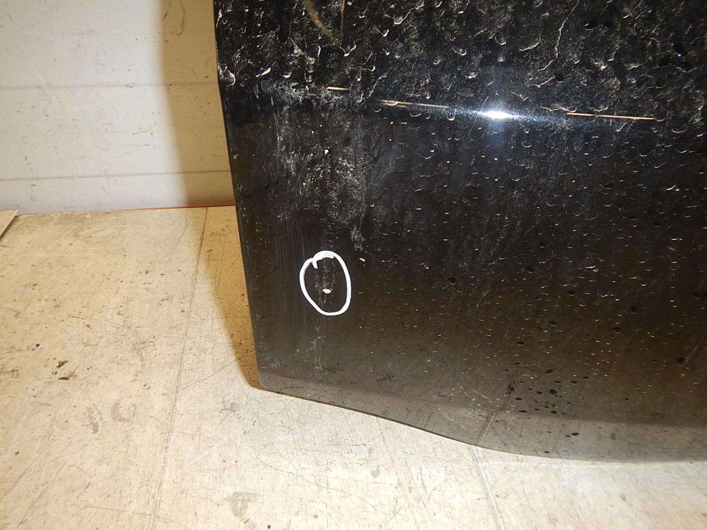 Дверь багажника