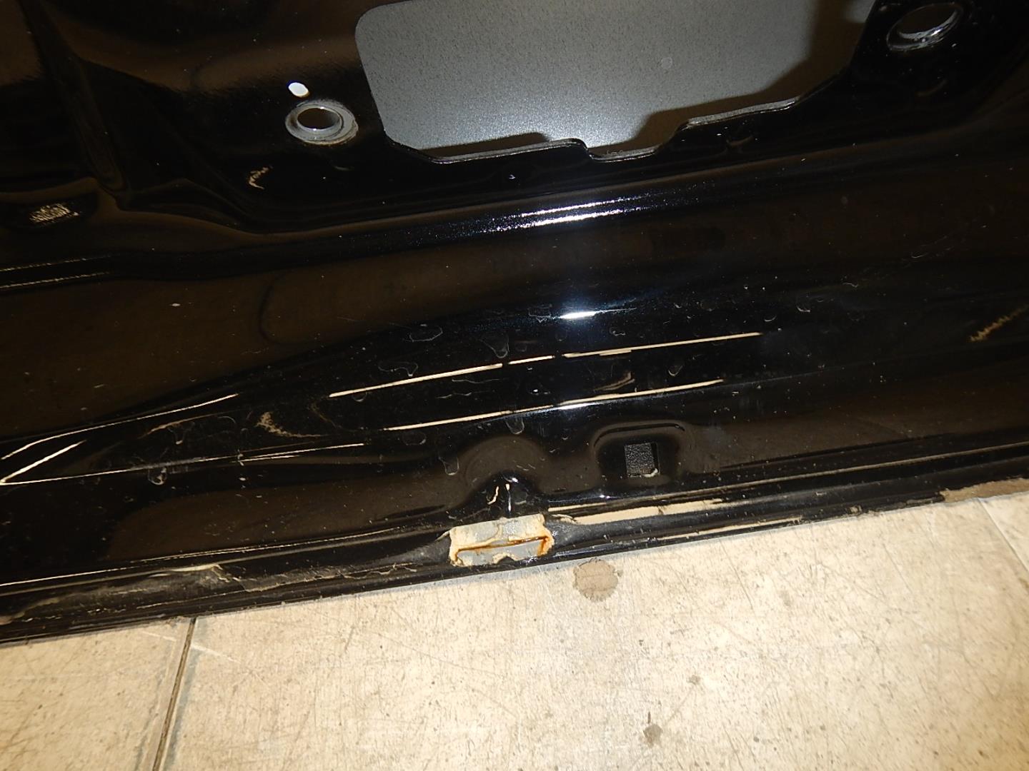 Дверь багажника