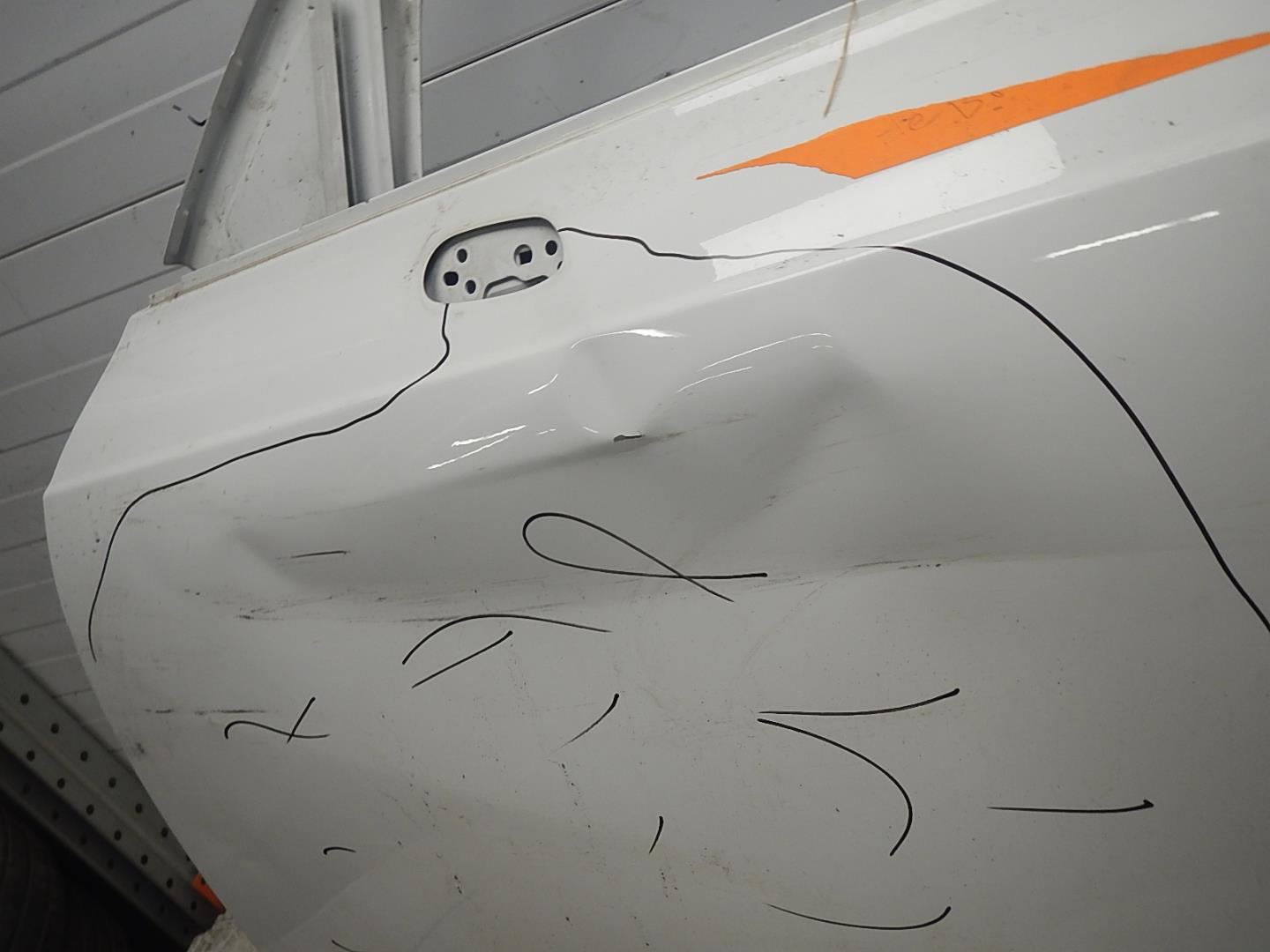 Дверь передняя левая