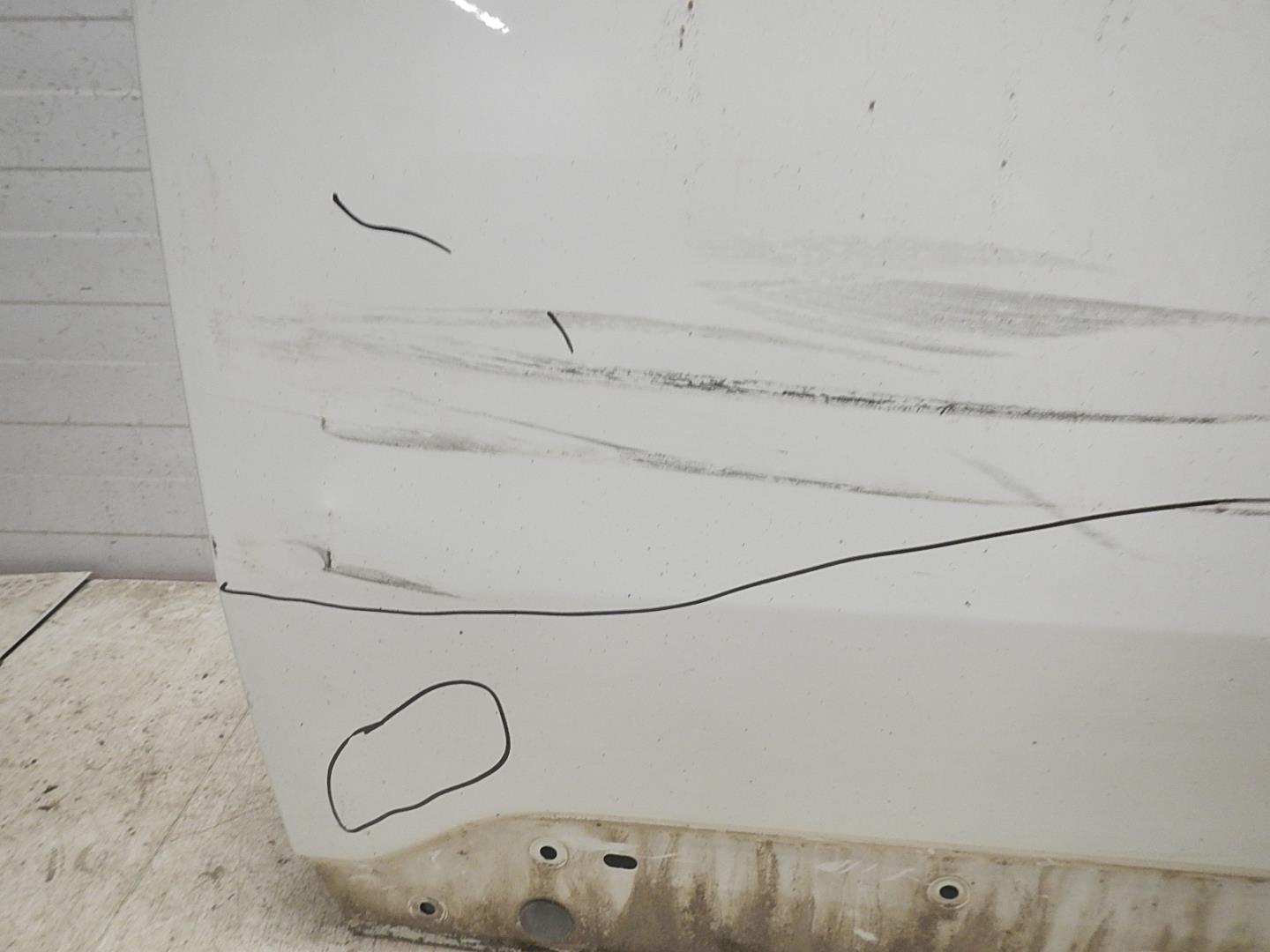 Дверь передняя левая