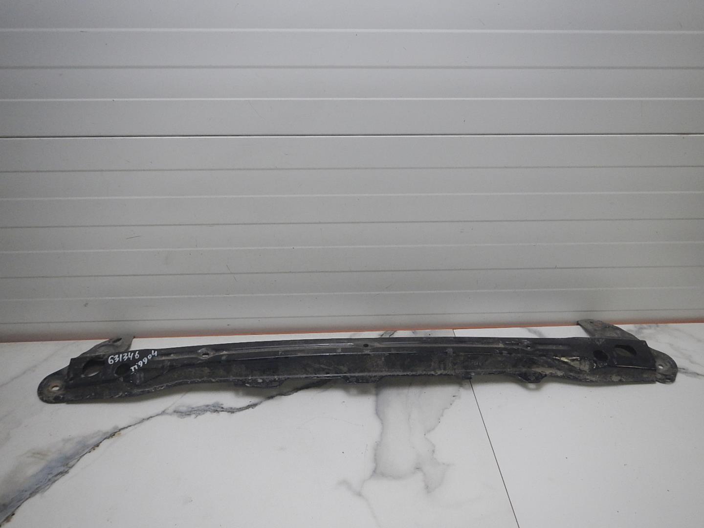 Усилитель заднего бампера