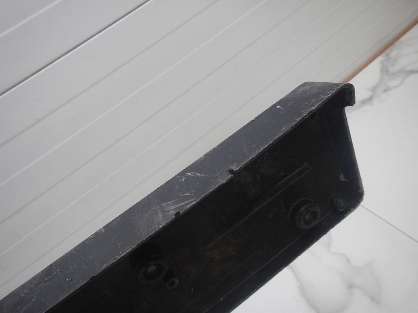 Накладка переднего бампера под номер