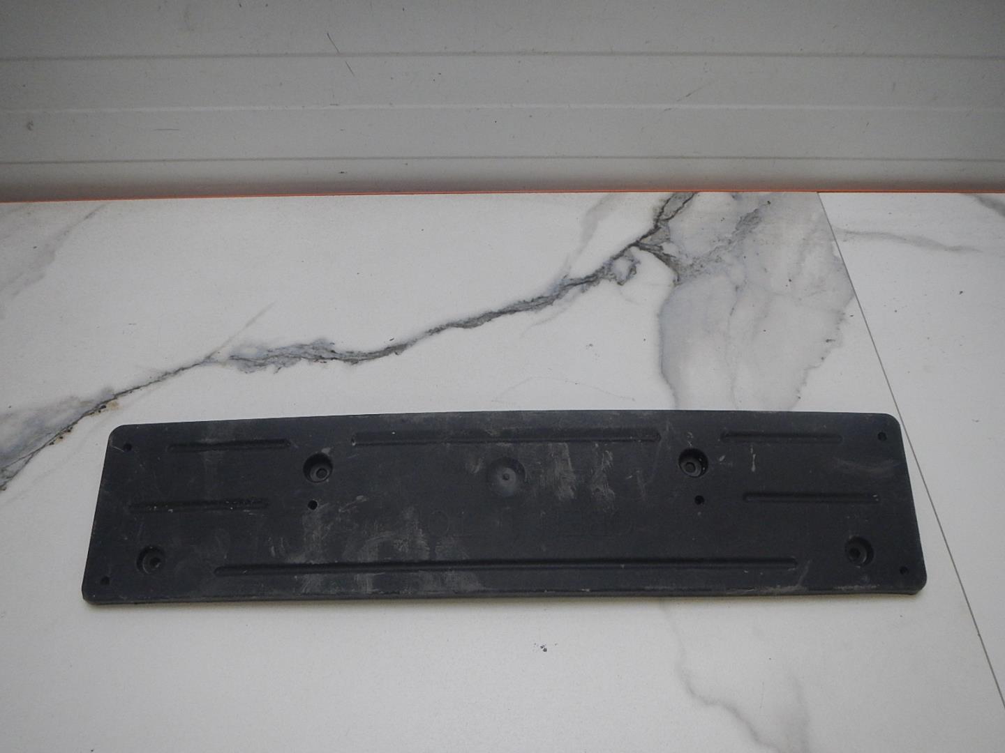 Накладка переднего бампера под номер