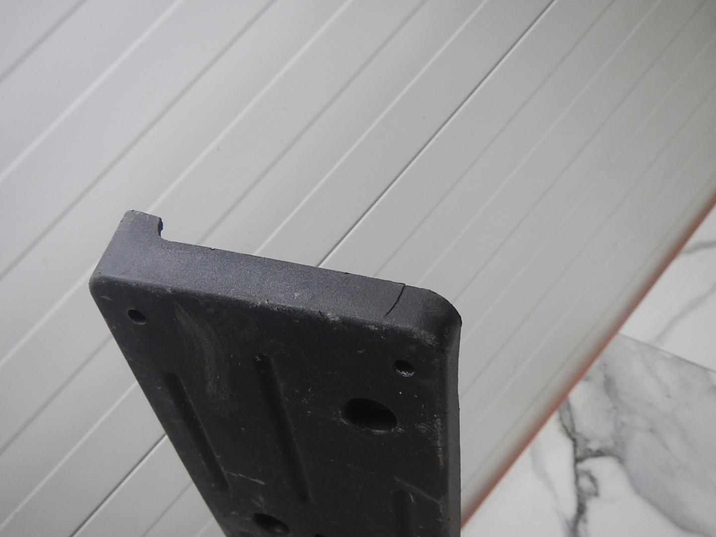 Накладка переднего бампера под номер