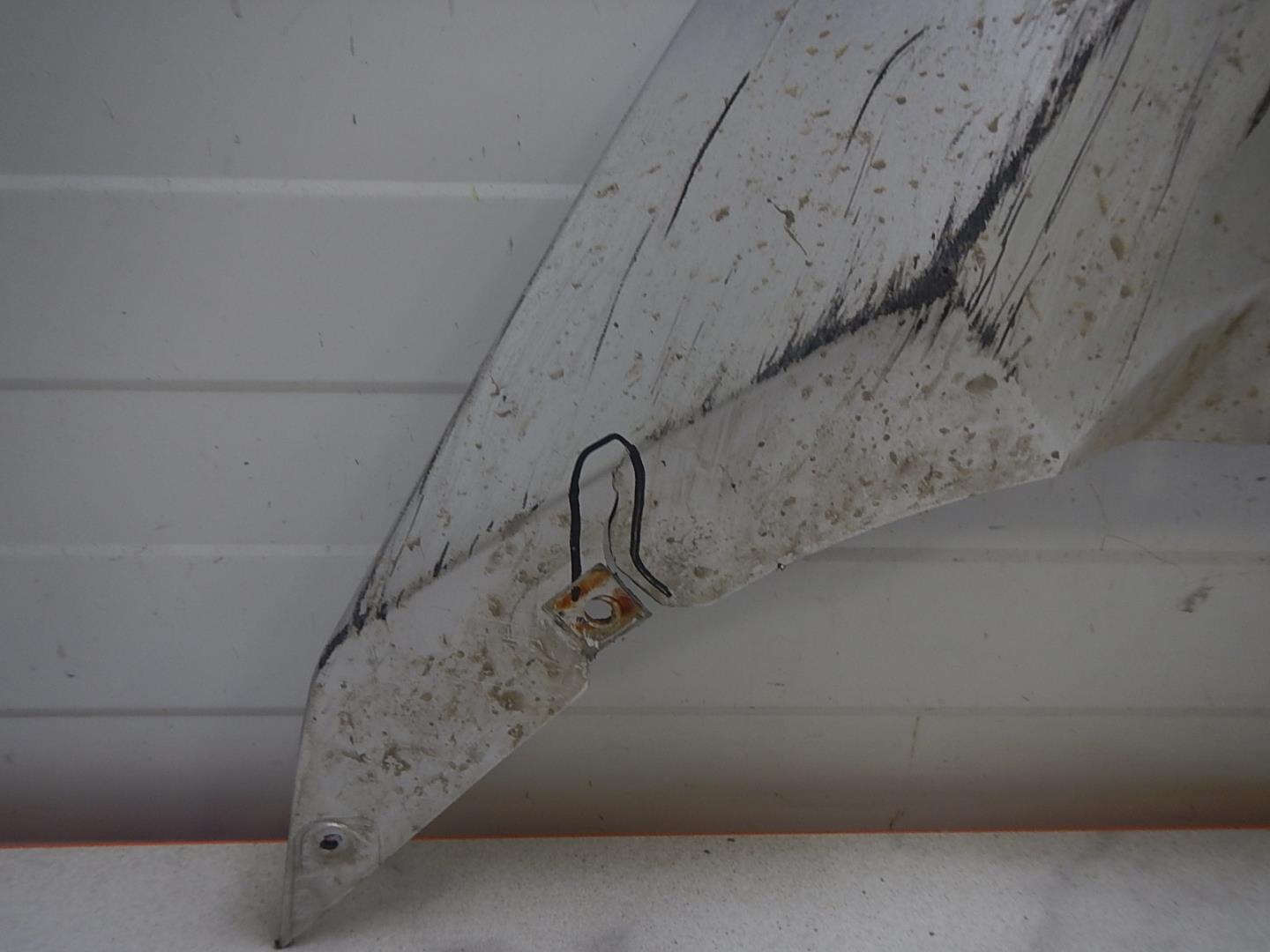 Накладка переднего бампера