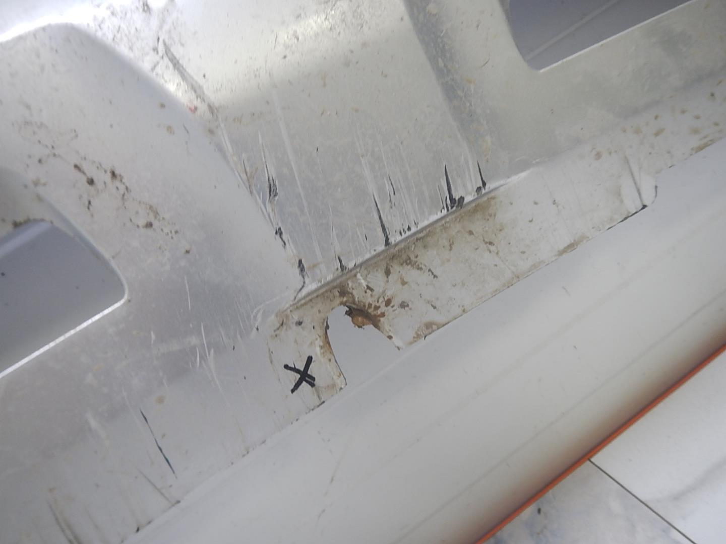 Накладка переднего бампера