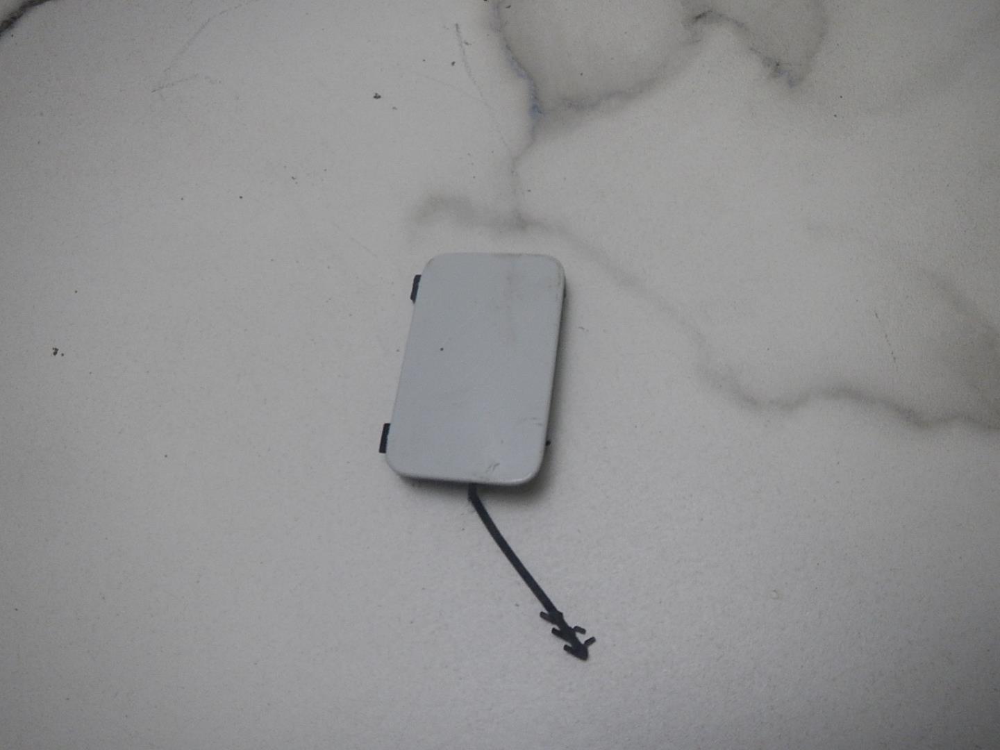 Заглушка буксировочного крюка