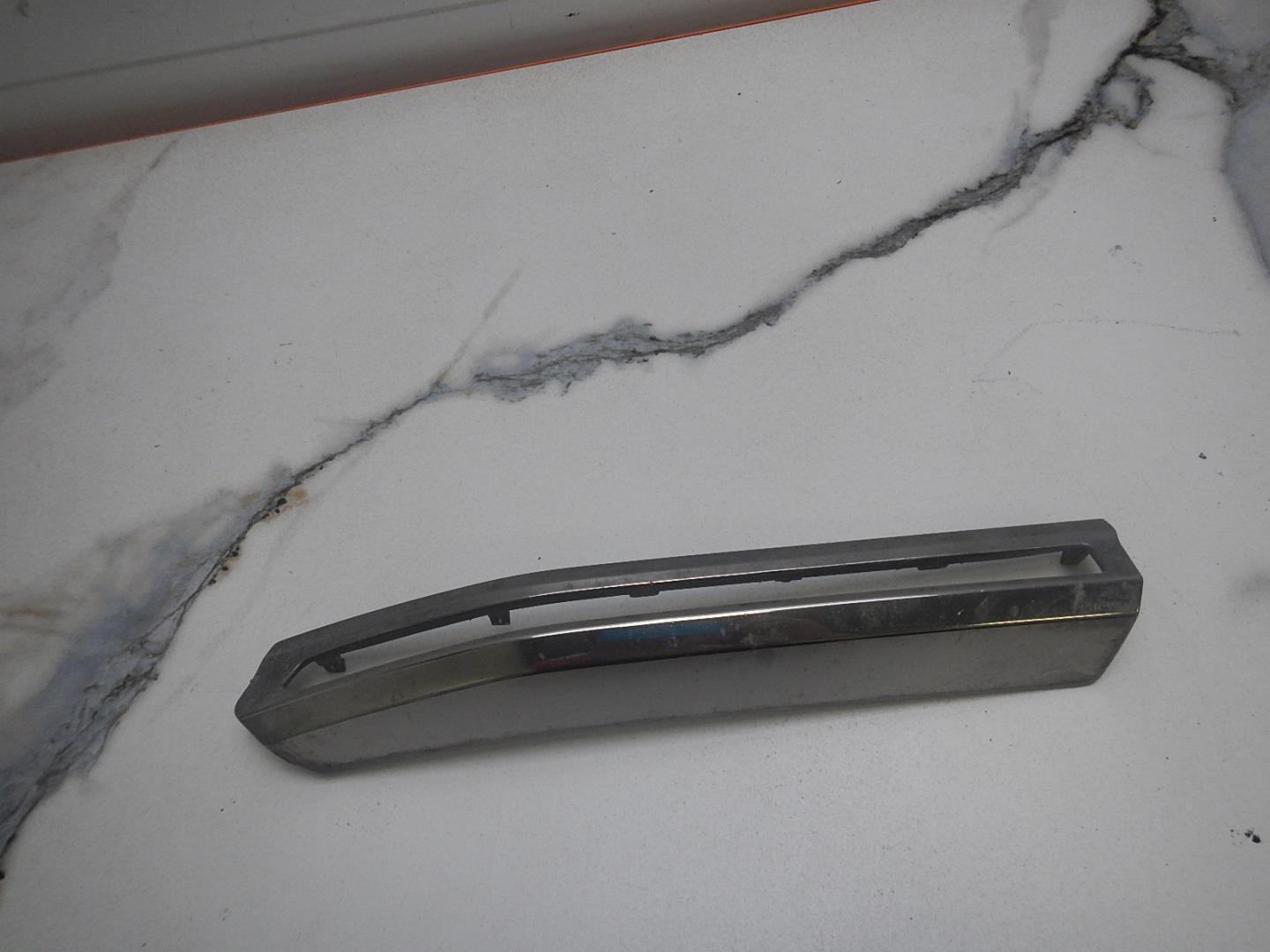 Накладка на решетку радиатора