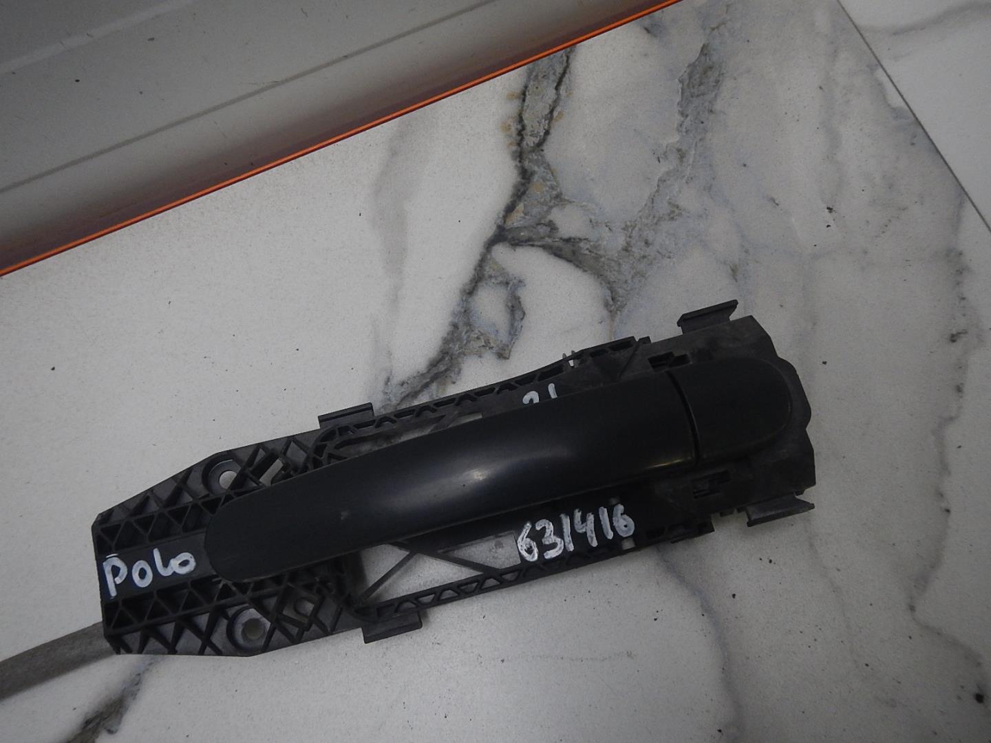 Ручка двери задней наружная левая