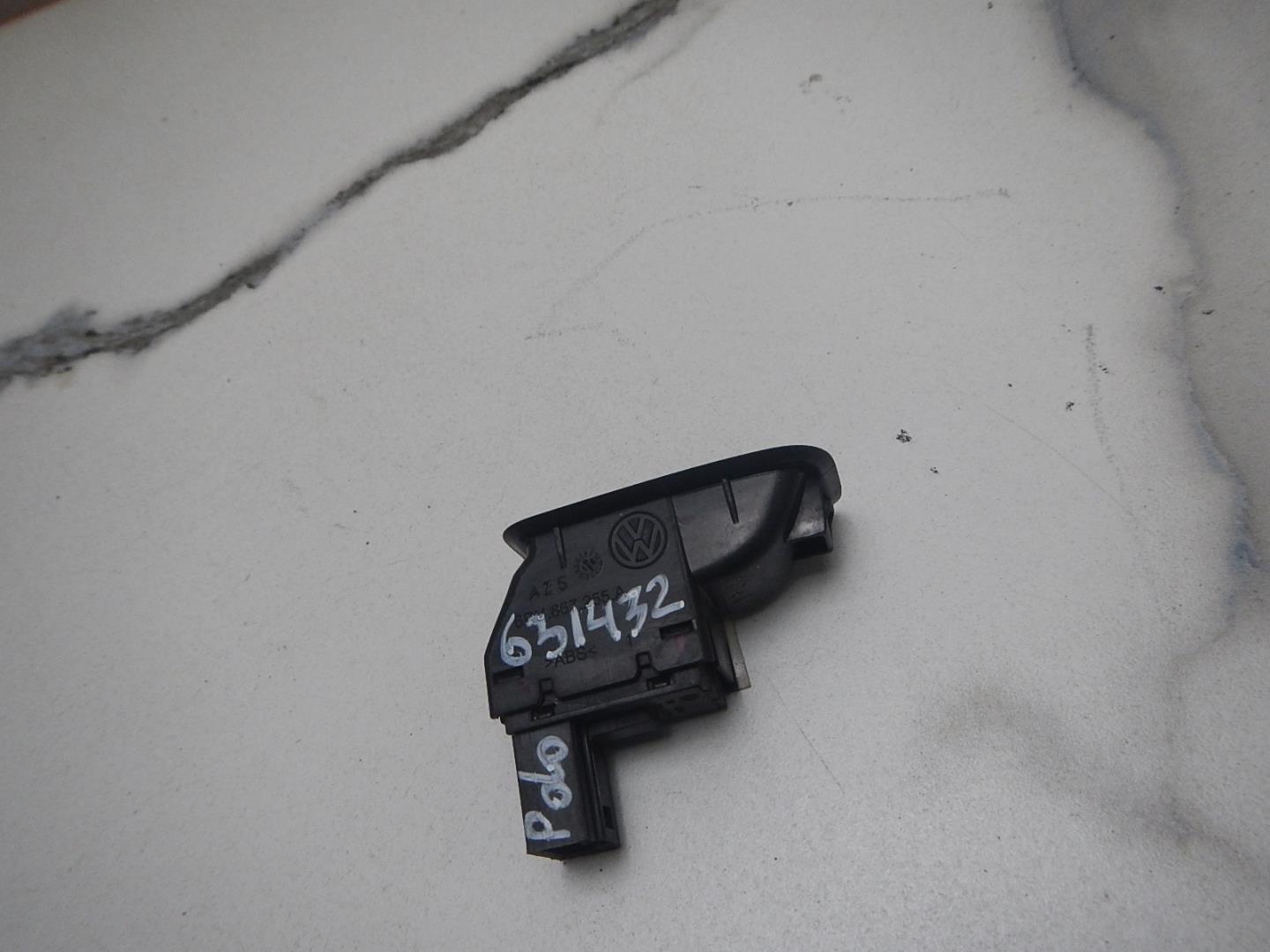 Кнопка стеклоподъемника