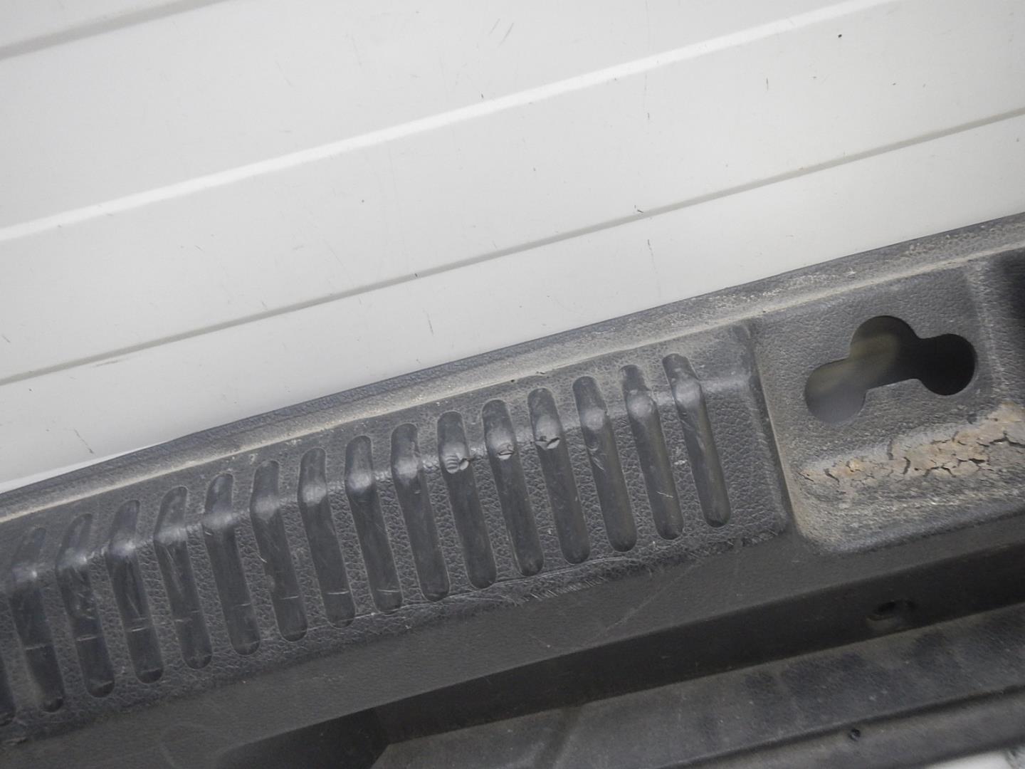 Обшивка багажника