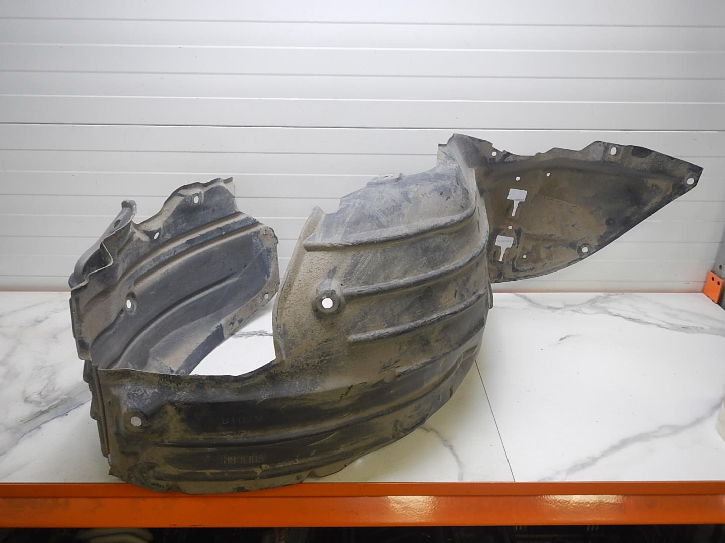 Локер передний правый