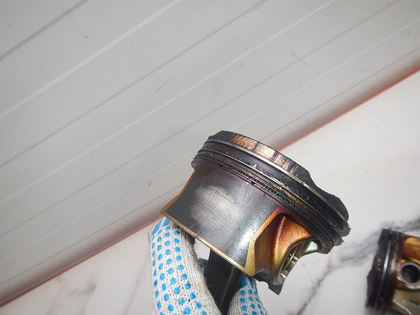 Поршень с шатуном