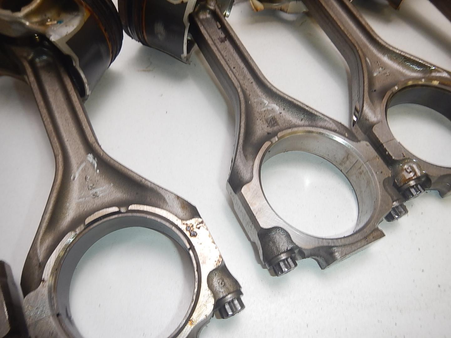 Поршень с шатуном