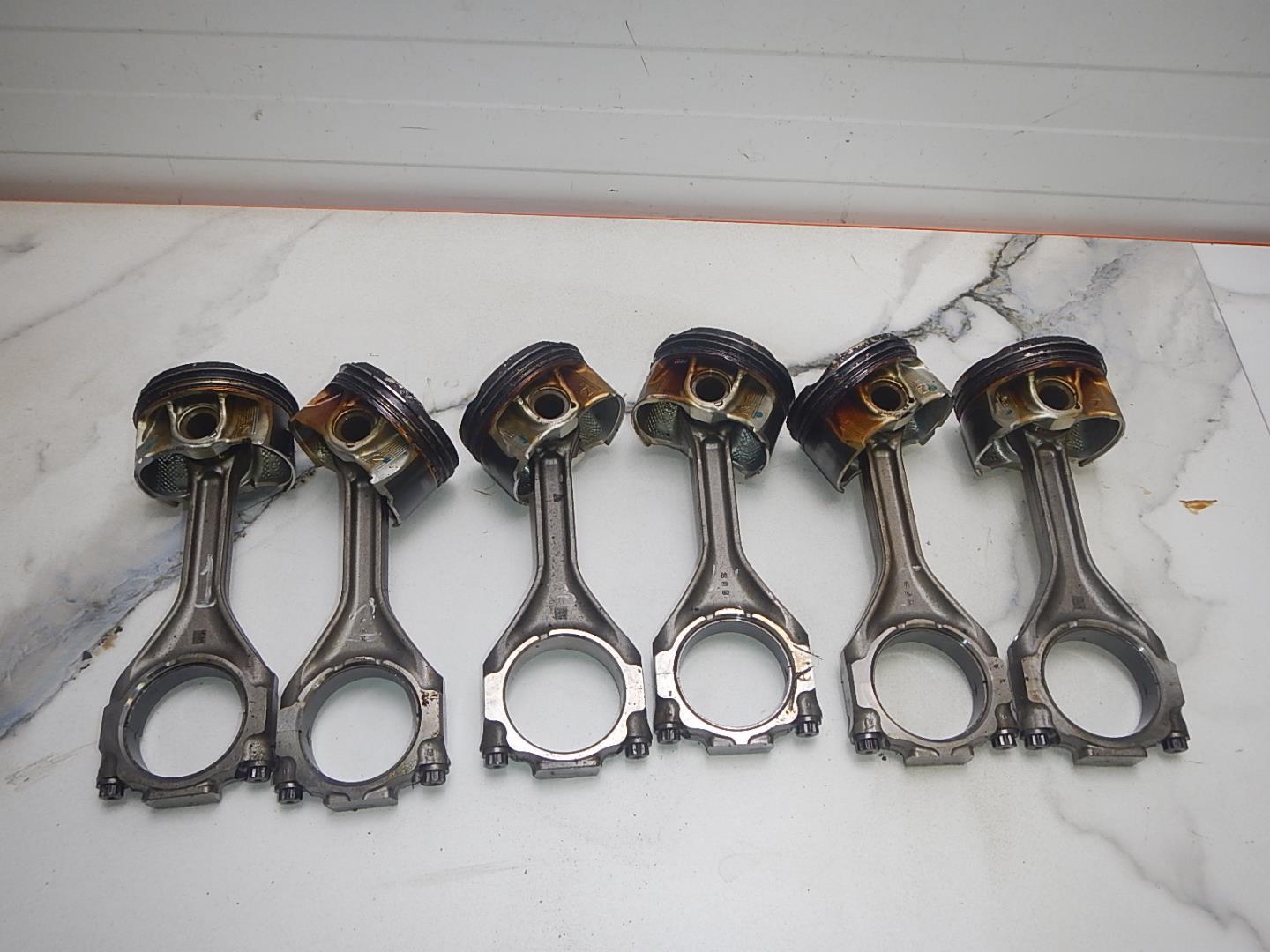 Поршень с шатуном