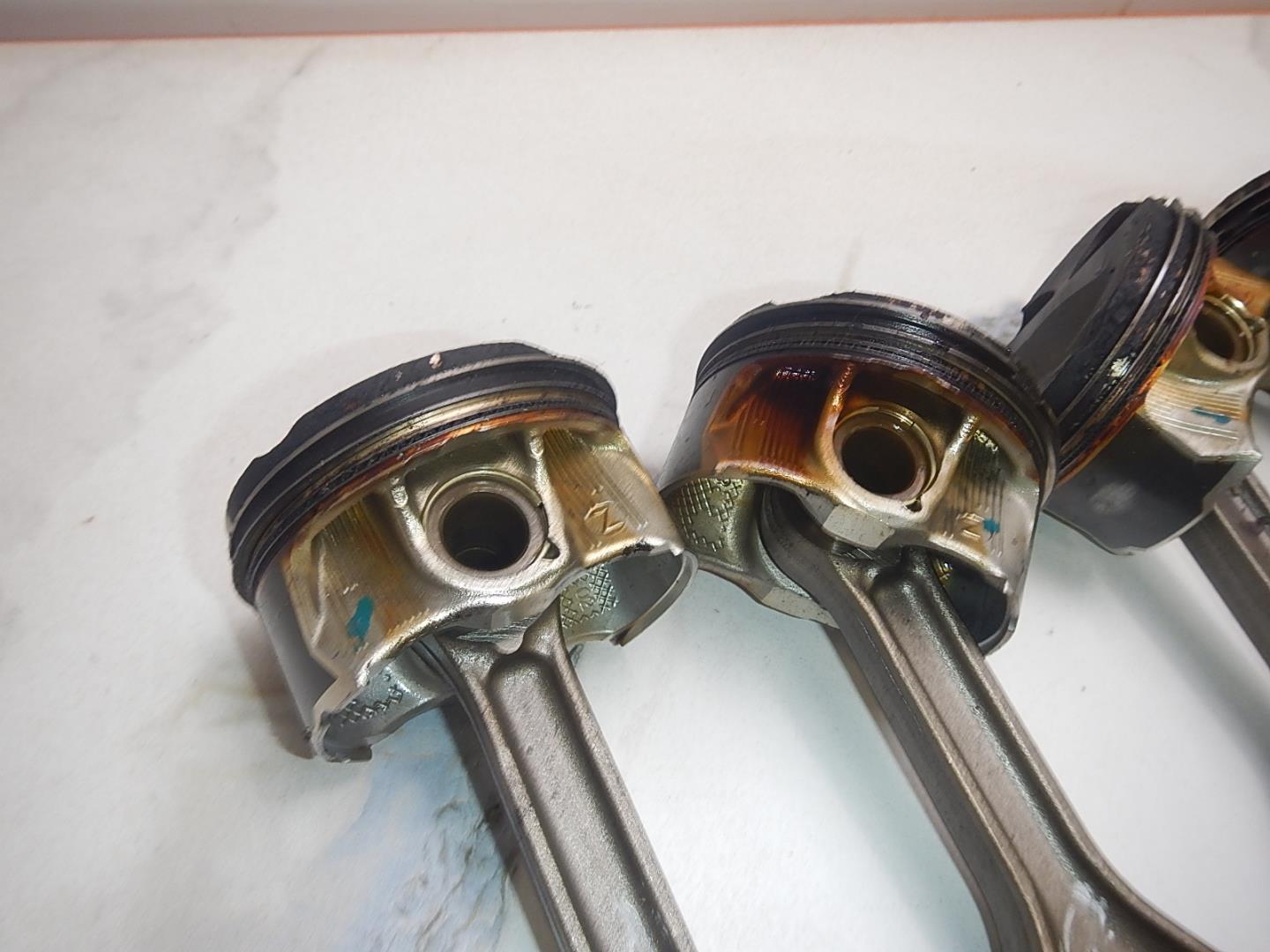 Поршень с шатуном