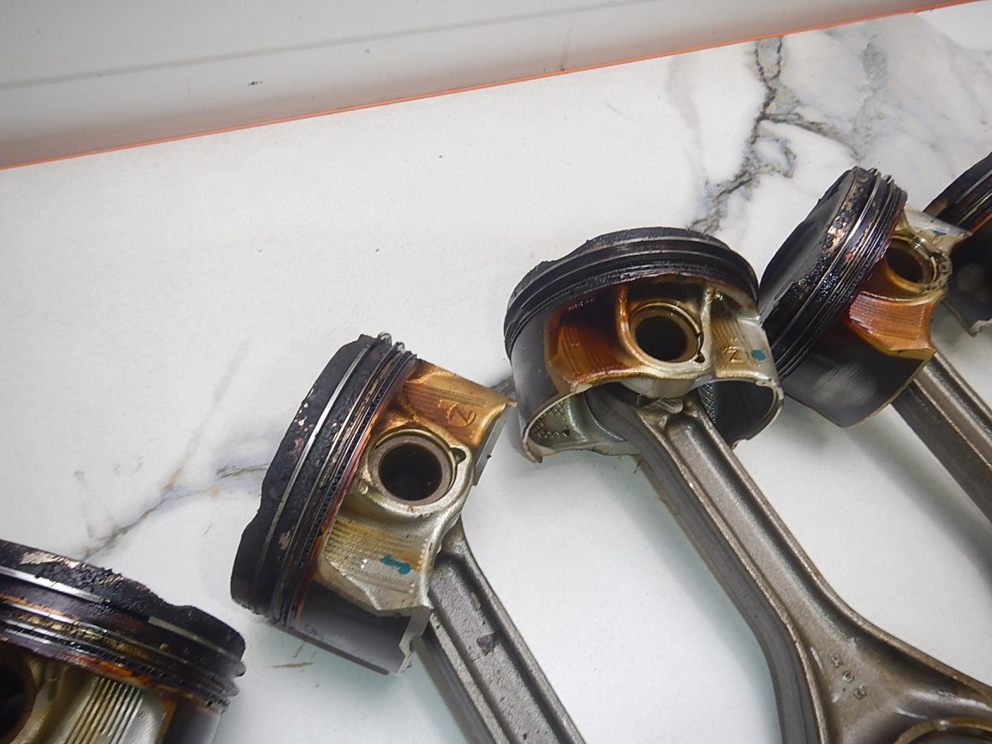 Поршень с шатуном