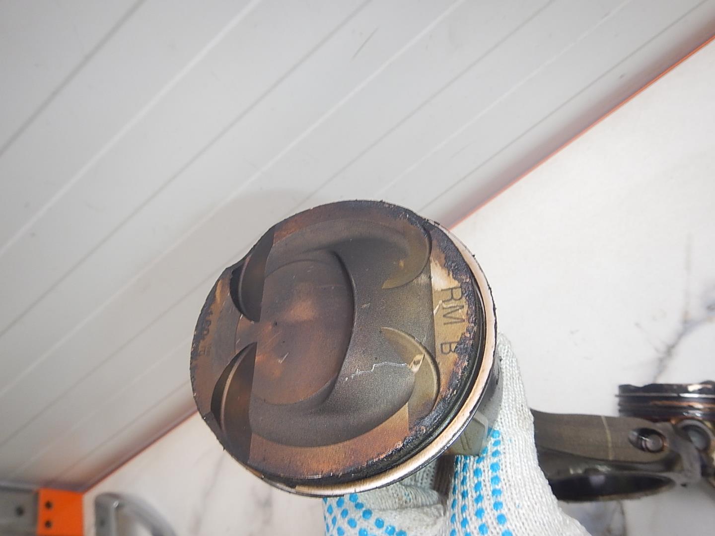 Поршень с шатуном