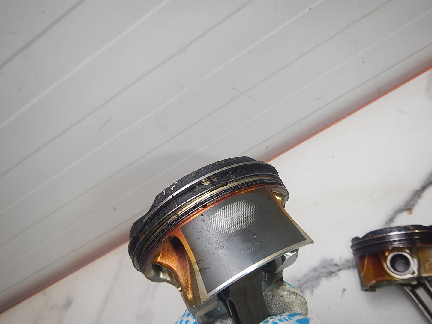 Поршень с шатуном