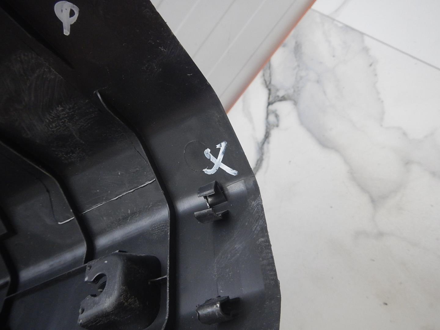 Обшивка багажника