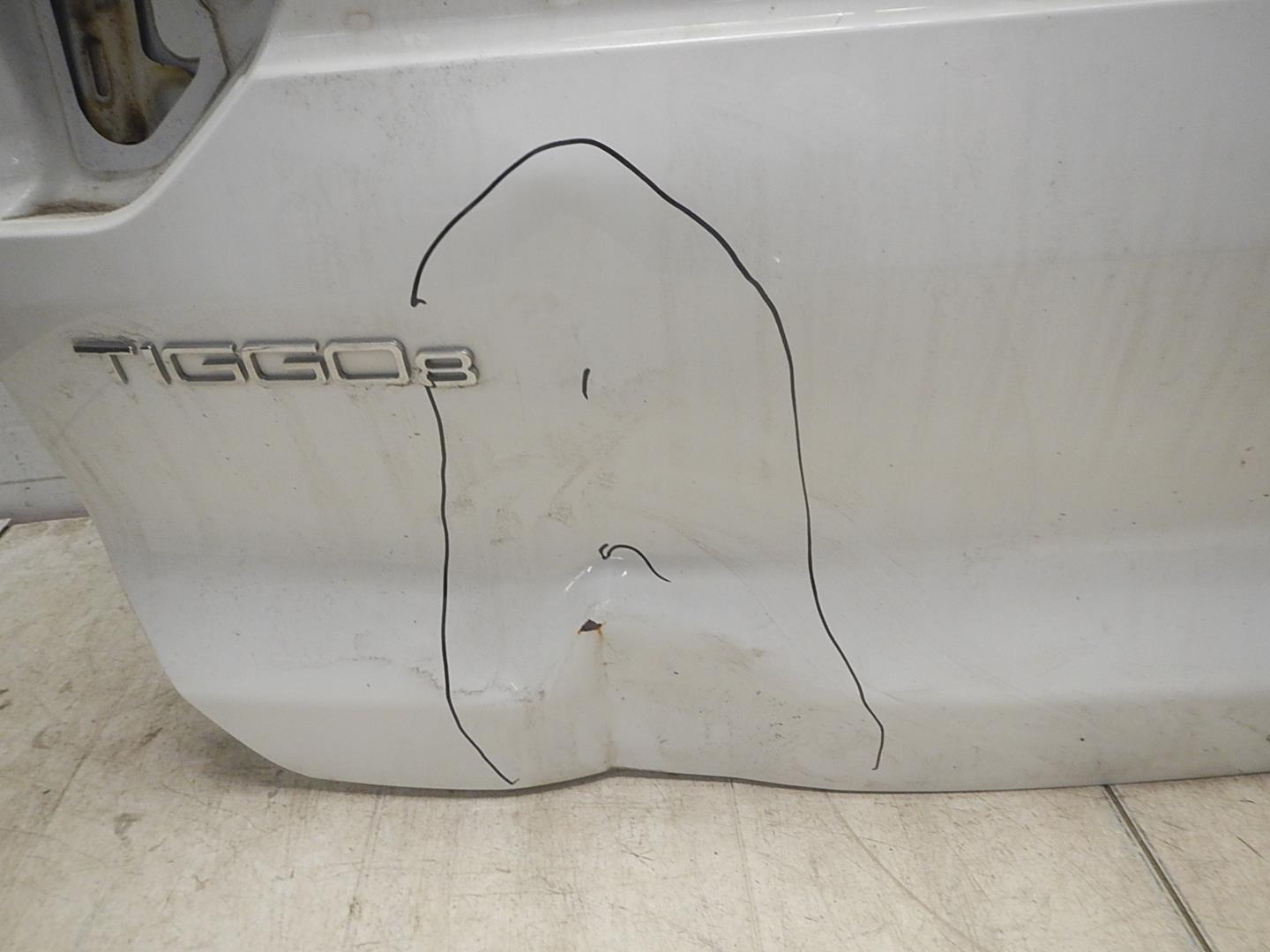 Дверь багажника