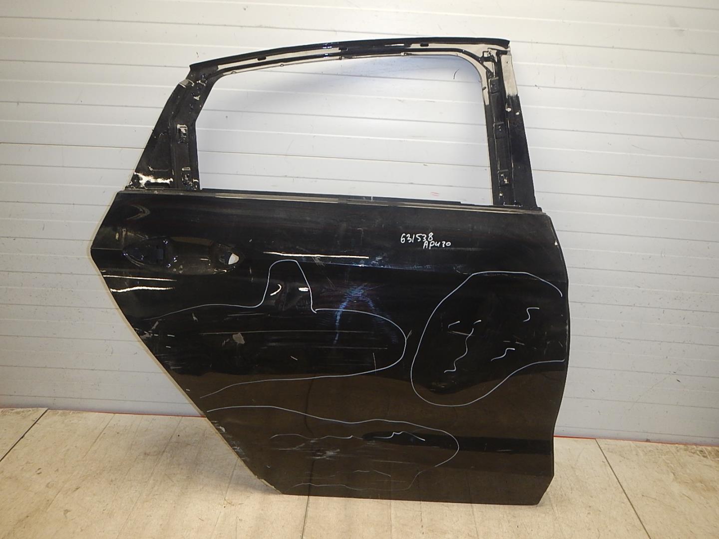 Дверь задняя правая