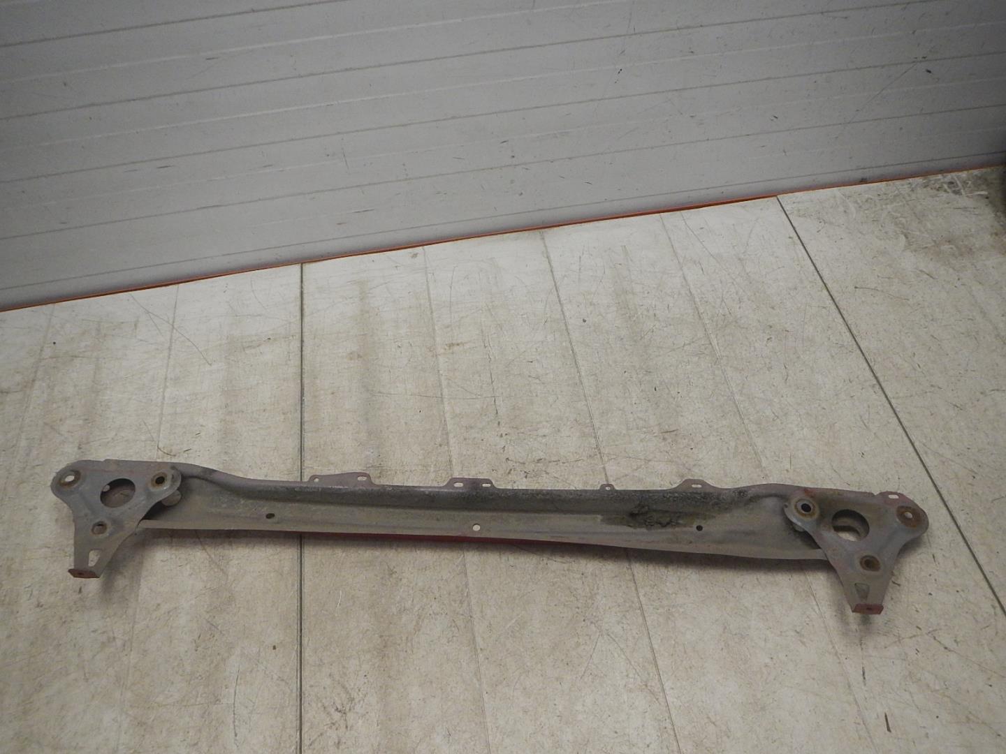 Усилитель заднего бампера