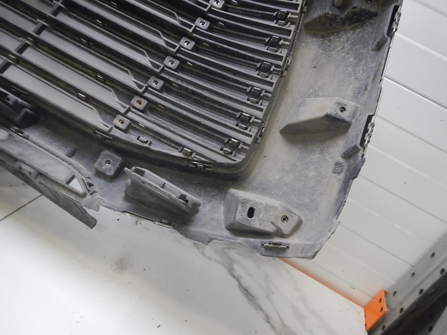 Решетка радиатора