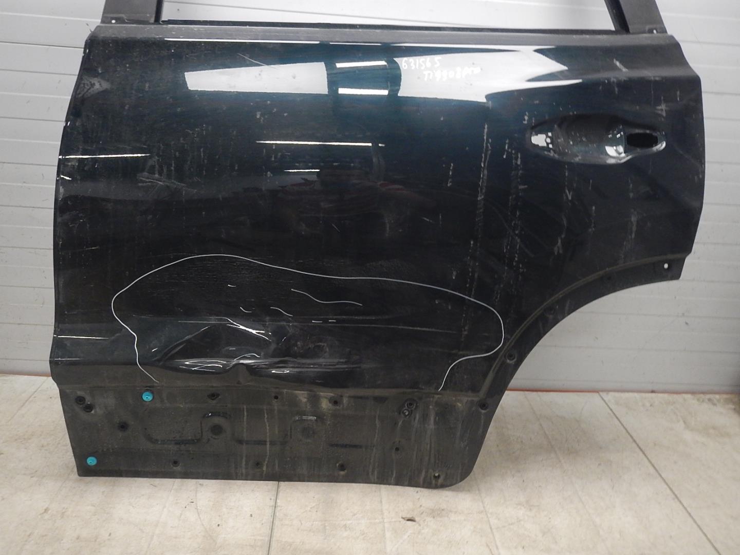 Дверь задняя левая