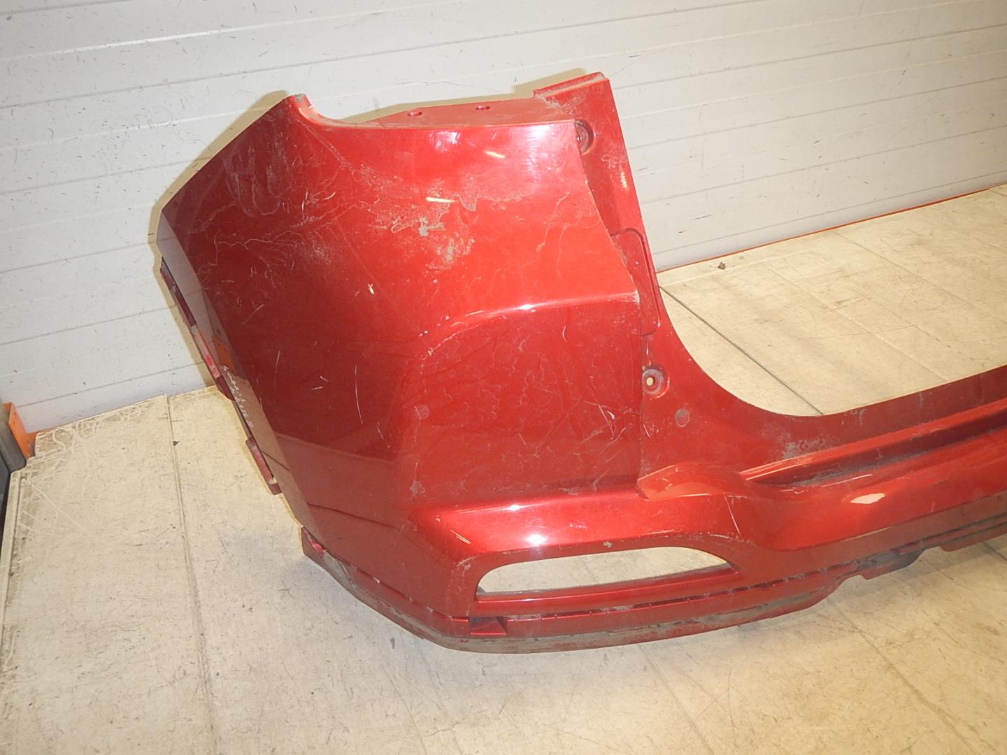 Бампер задний