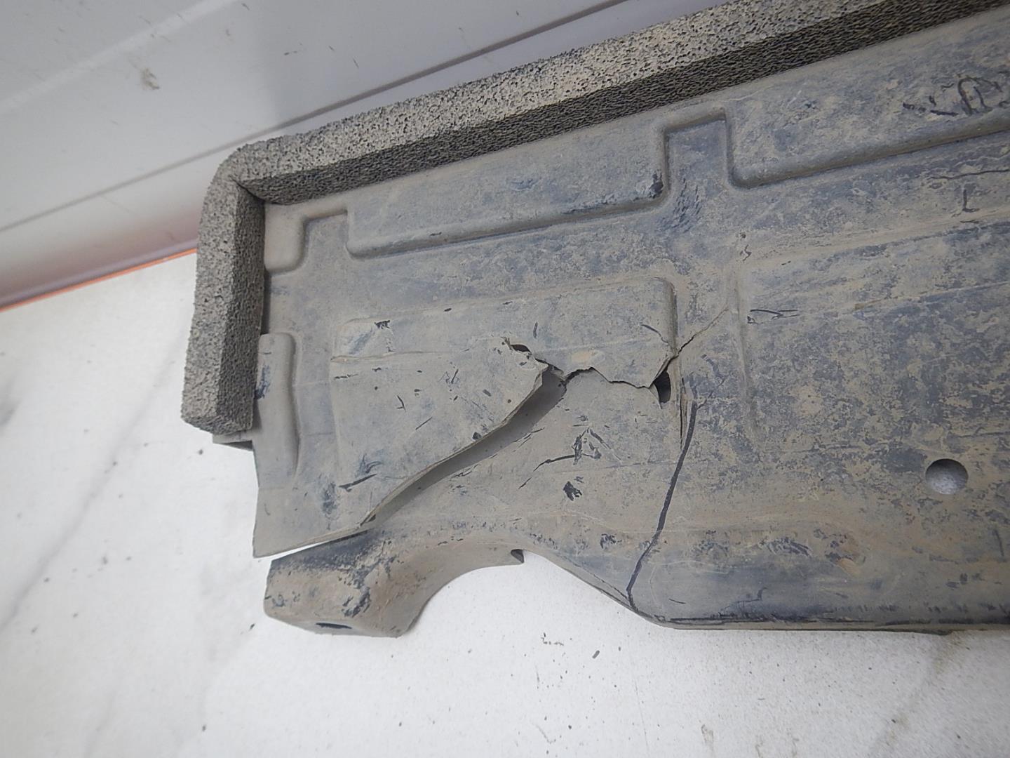 Воздуховод радиатора нижний