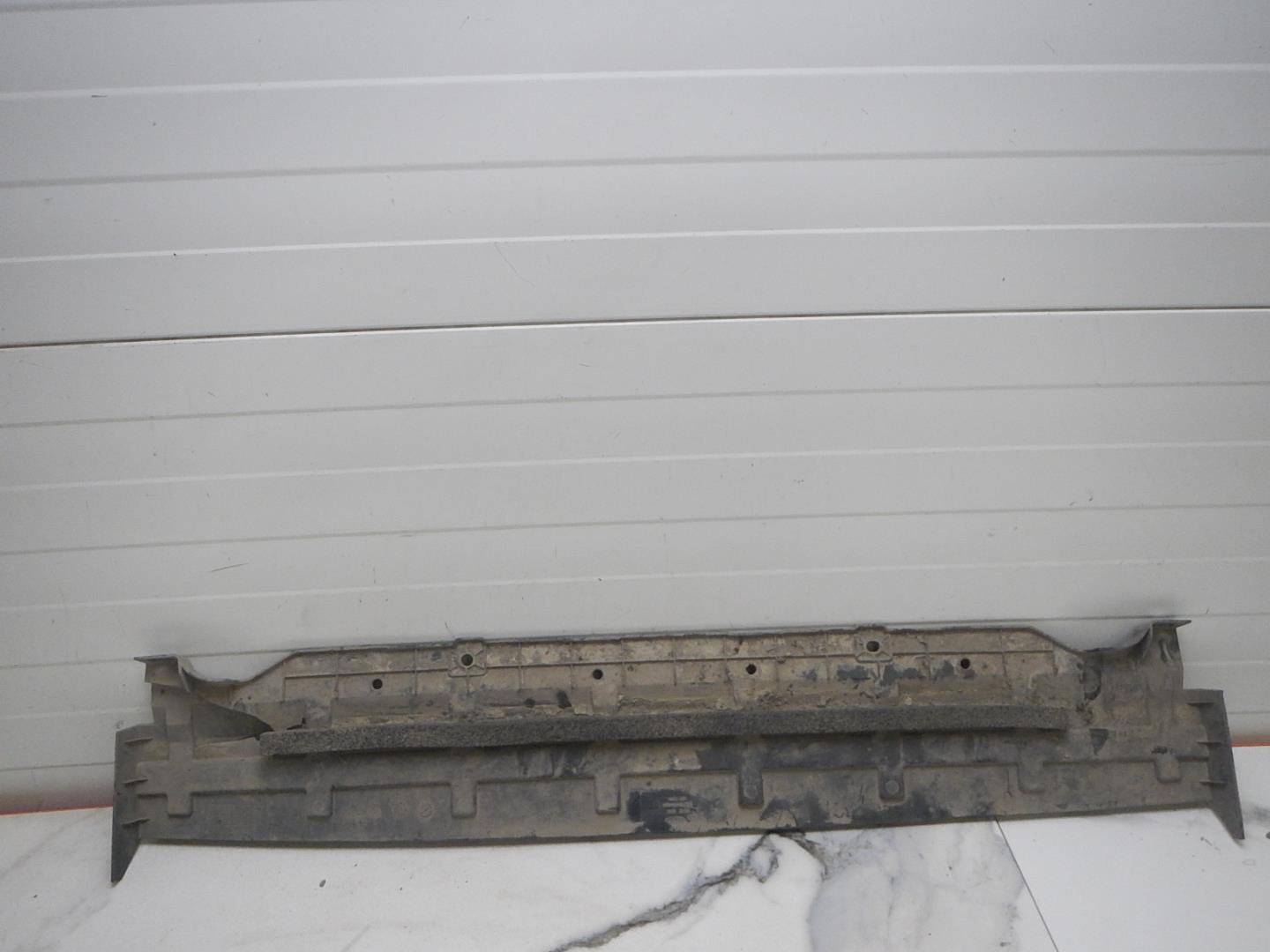 Воздуховод радиатора нижний