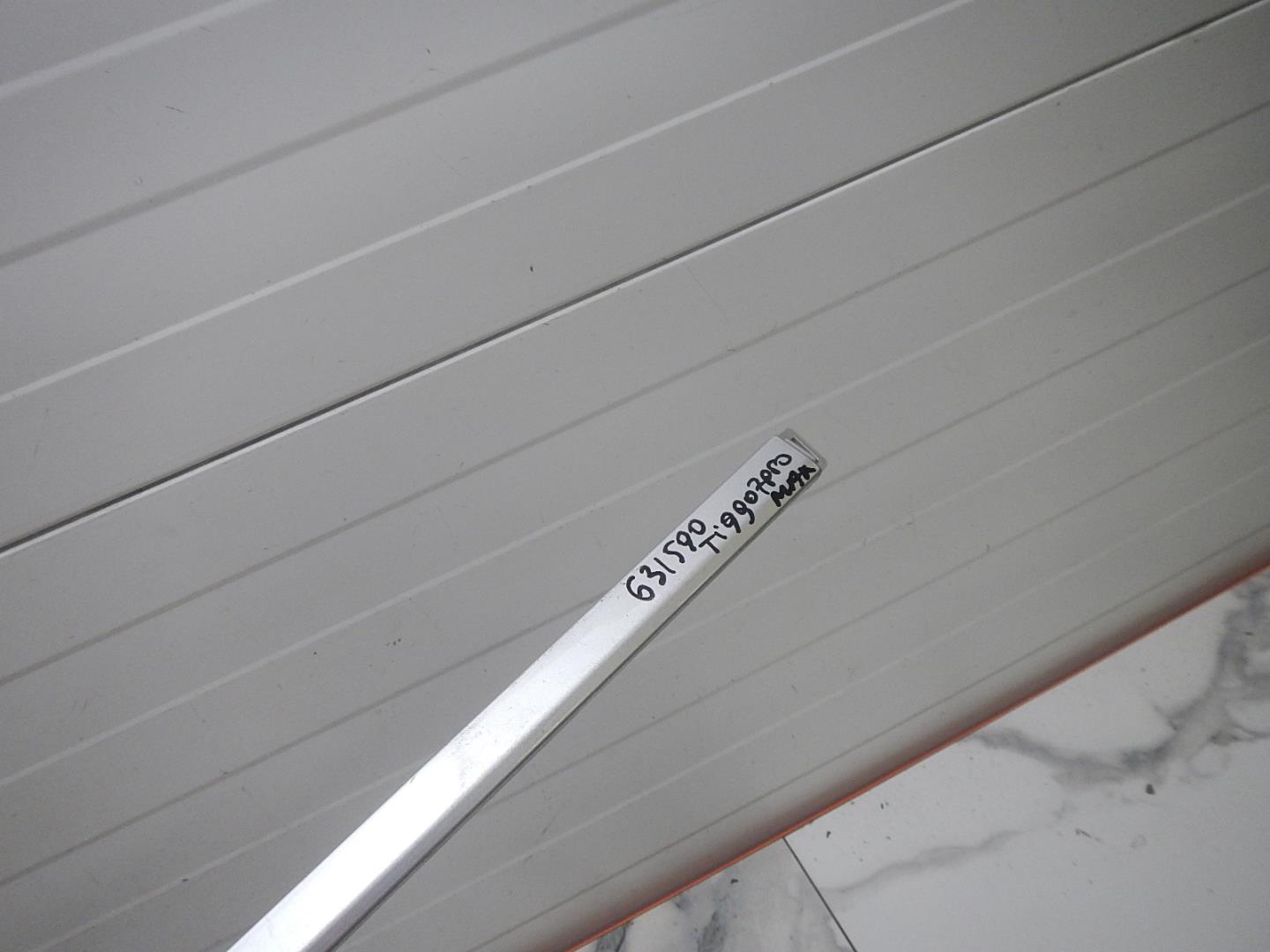 Молдинг заднего бампера