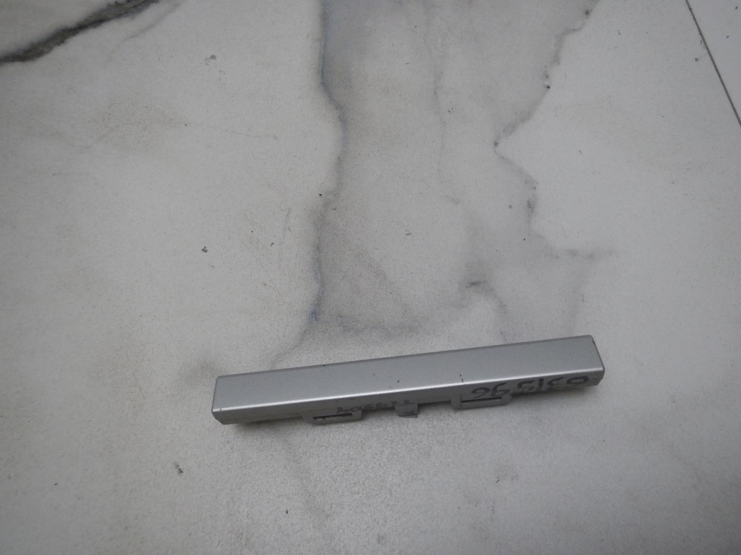 Молдинг переднего бампера