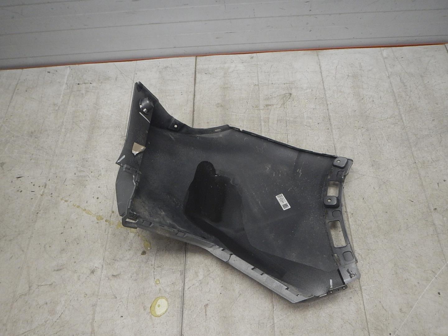 Накладка заднего бампера левая