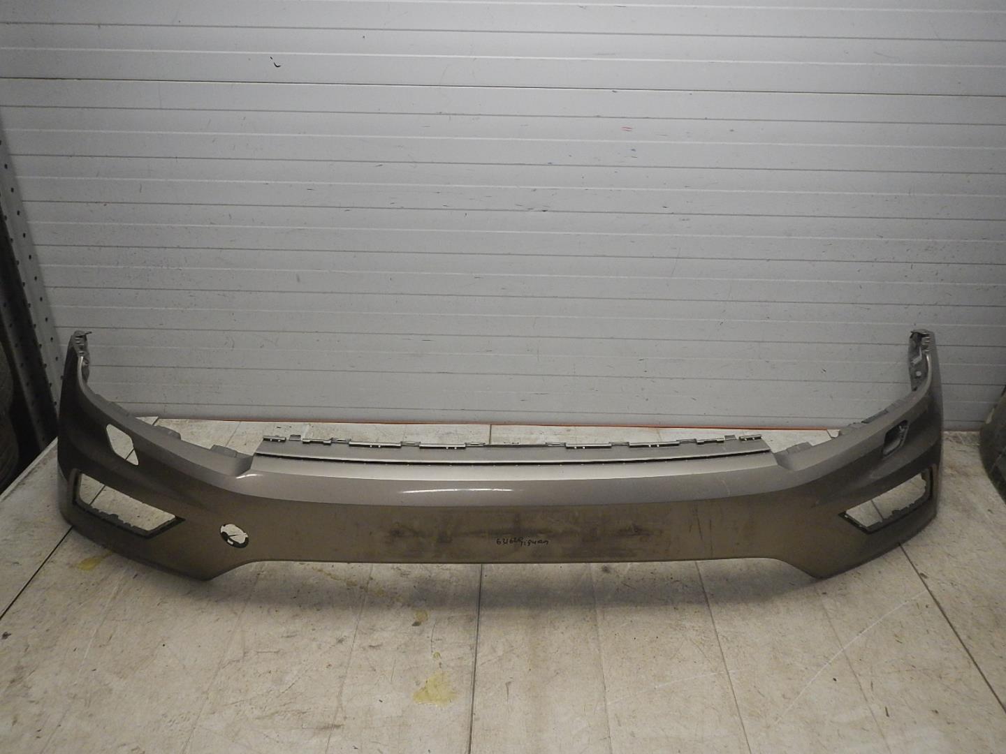 Бампер передний