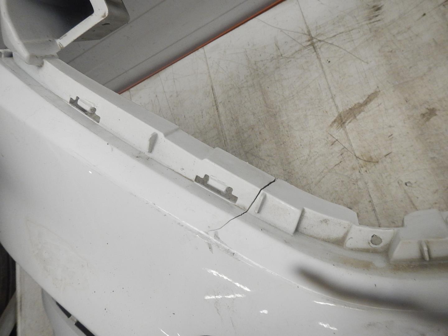 Бампер передний