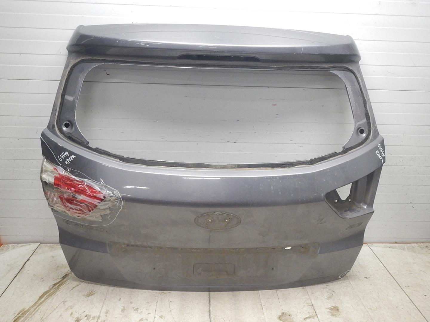 Дверь багажника