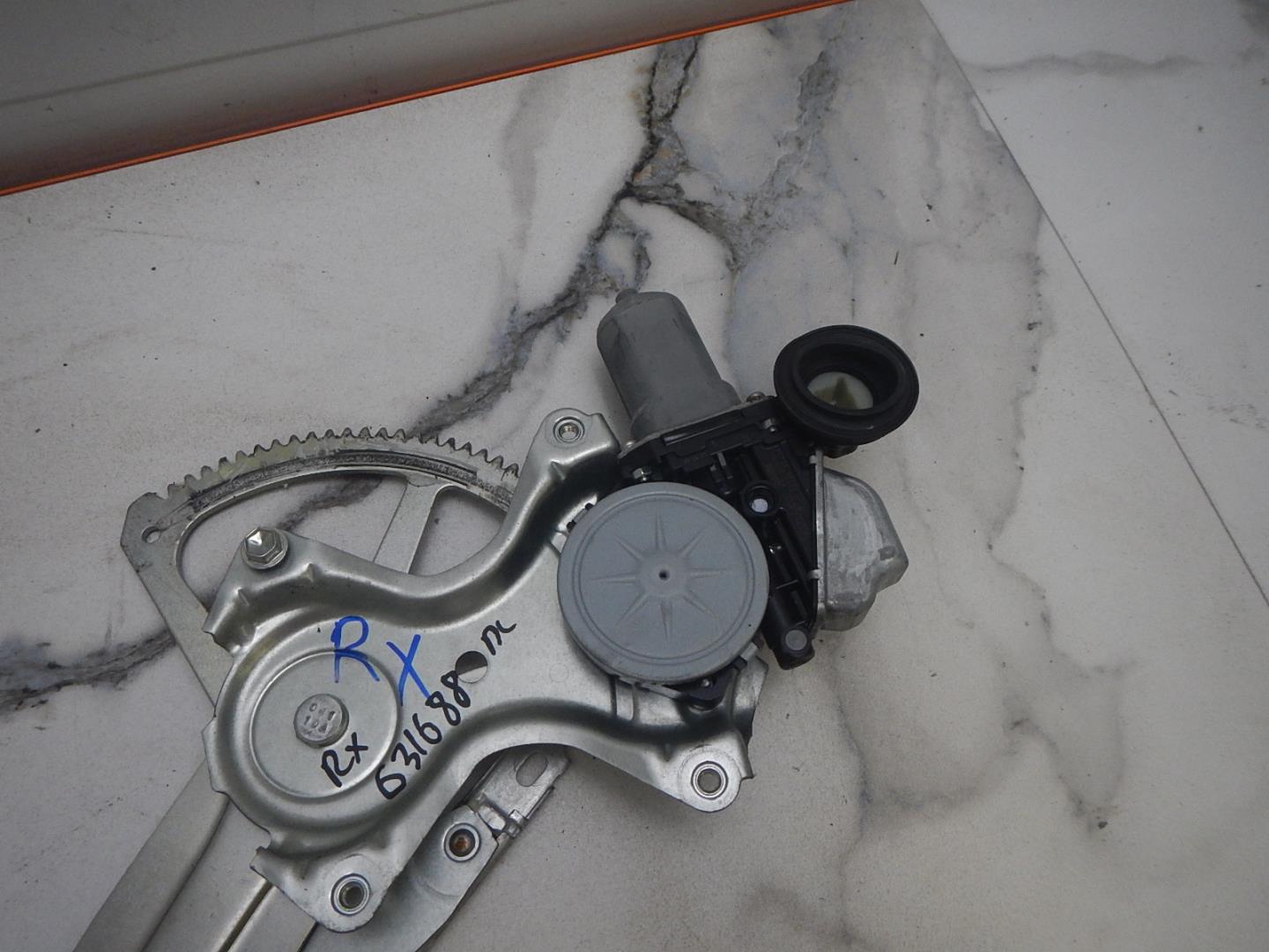 Стеклоподъемник электр. передний левый