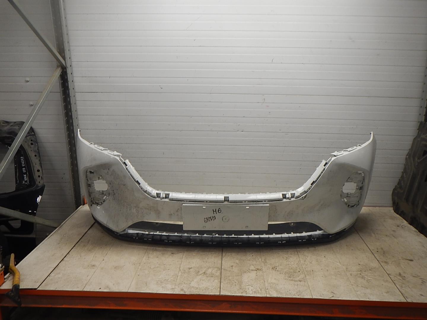 Бампер передний