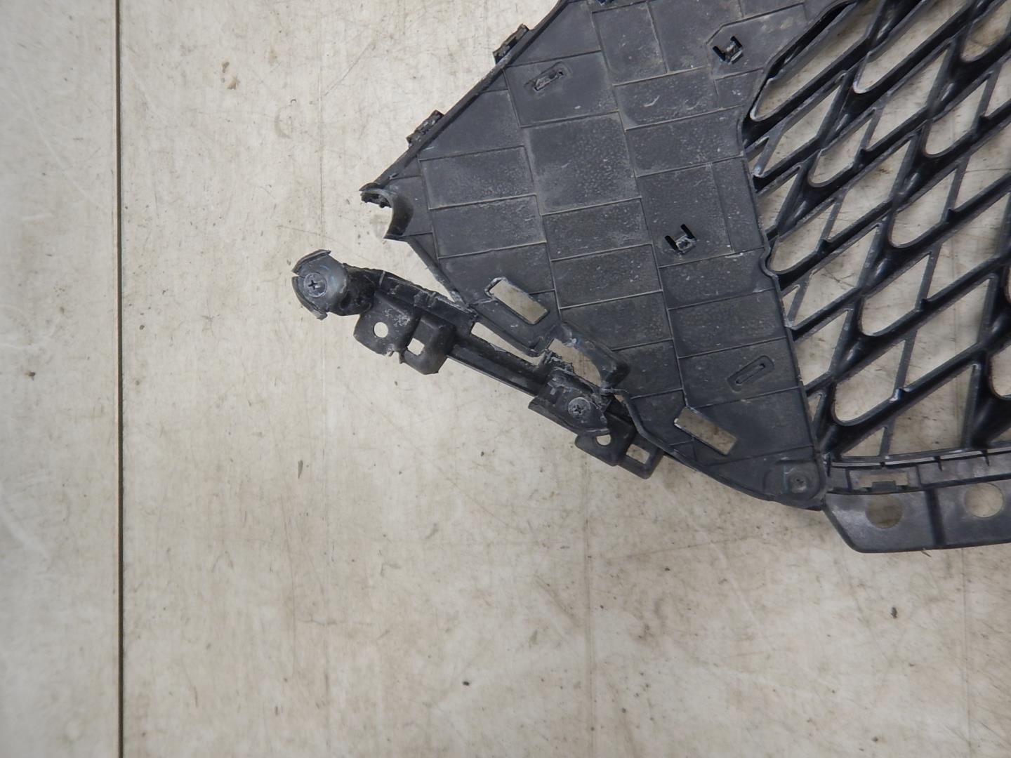 Решетка радиатора