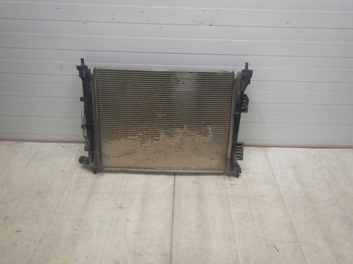 Радиатор охлаждения двигателя основной