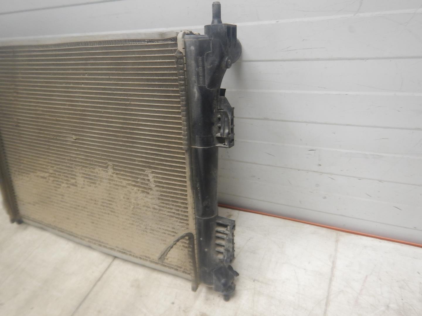 Радиатор охлаждения двигателя основной