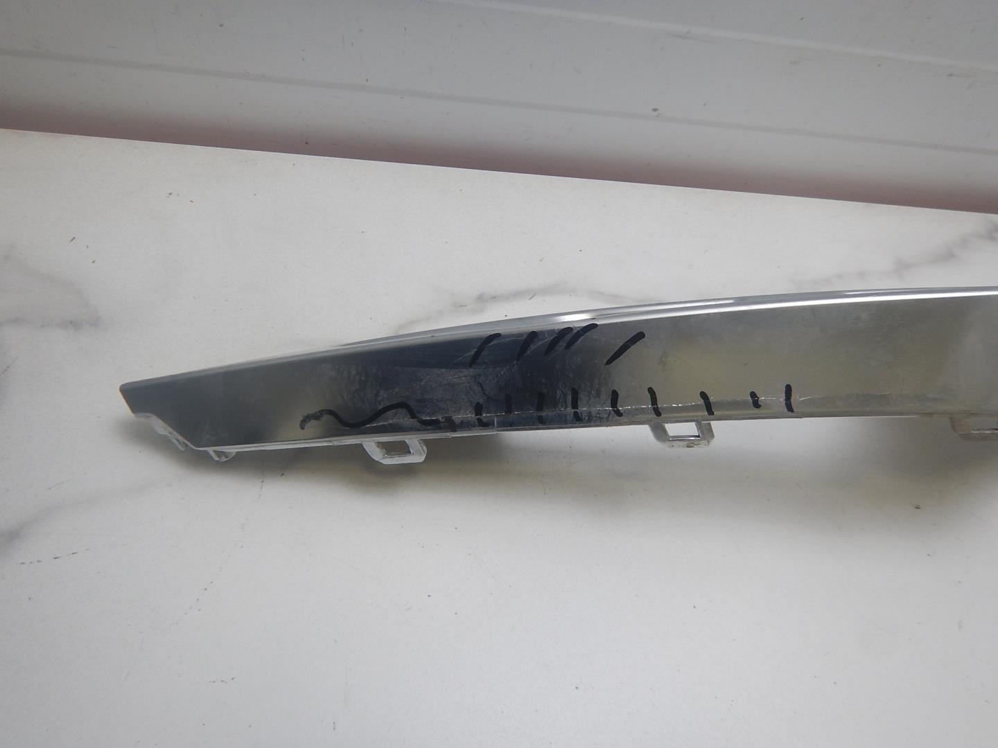 Накладка заднего бампера левая