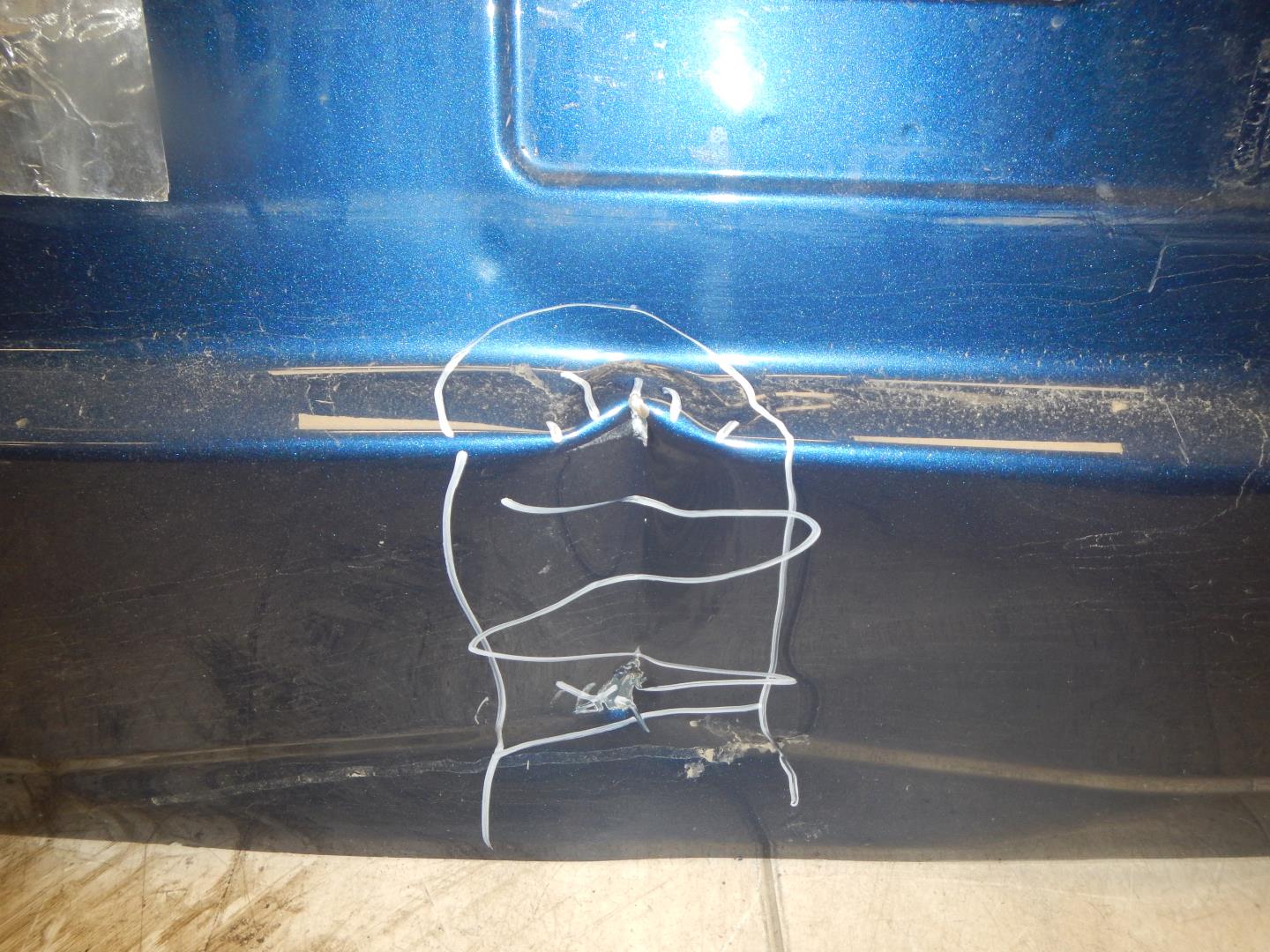 Дверь багажника