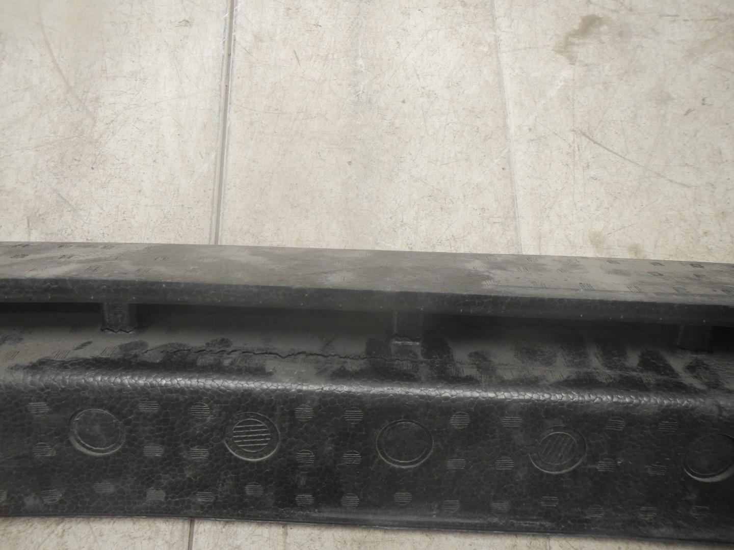 Наполнитель переднего бампера